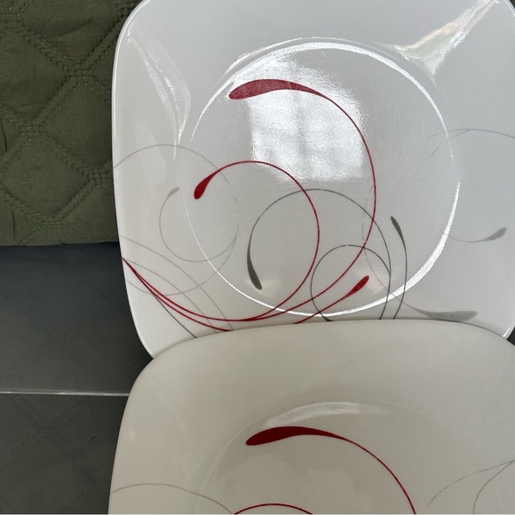 Set of 4 - Corelle Splendor - 9” Luncheon Plates - Picture 7 of 11
